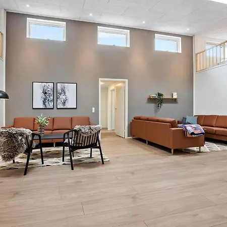 Beautiful Home In Hojslev With Sauna *