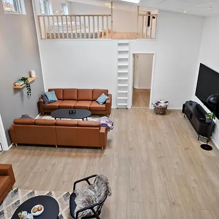 In With Sauna * 霍伊斯莱乌