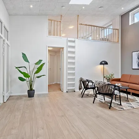 Beautiful Home In Hojslev With Sauna *